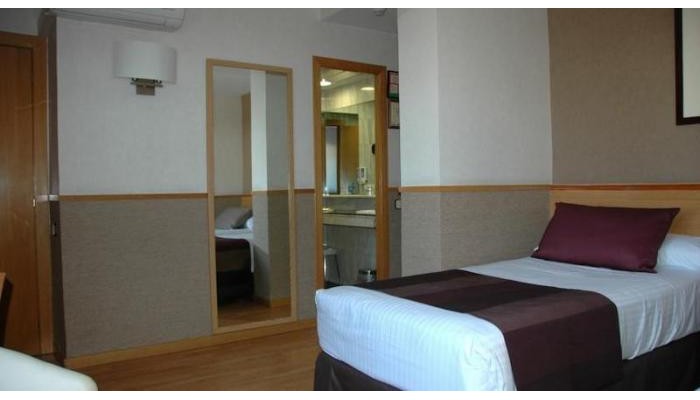 Hotel Catalonia Park Gueell poza 7