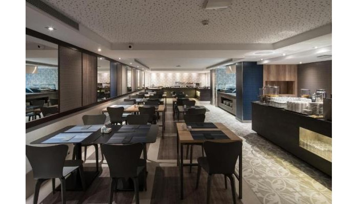 Hotel Catalonia Park Gueell poza 9