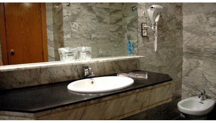 Hotel Catalonia Park Gueell poza 5