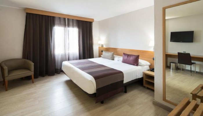 Hotel Catalonia Park Guell poza 26