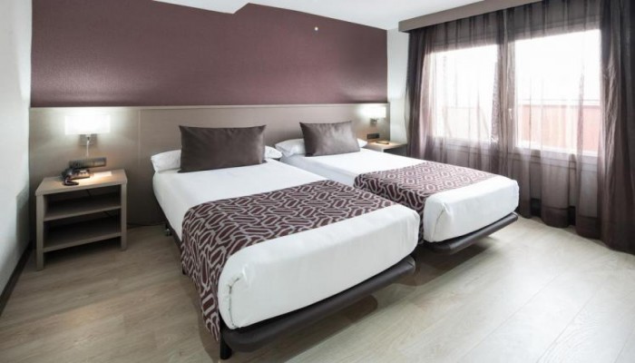 Hotel Catalonia Park Guell poza 16