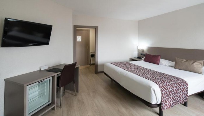 Hotel Catalonia Park Guell poza 18