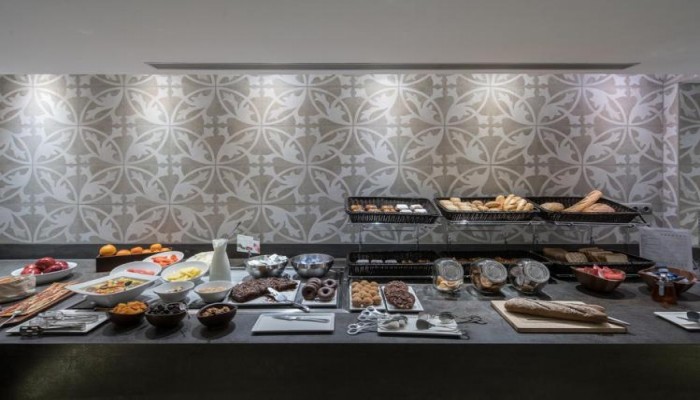 Hotel Catalonia Park Guell poza 39