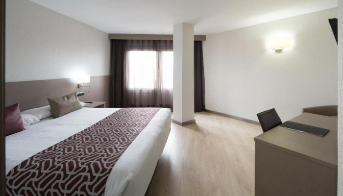 Hotel Catalonia Park Guell poza 19