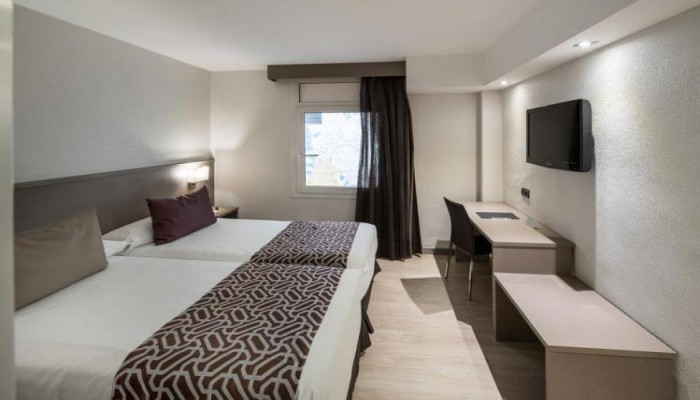 Hotel Catalonia Park Guell poza 10