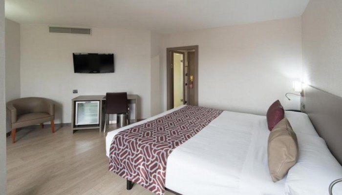 Hotel Catalonia Park Guell poza 17