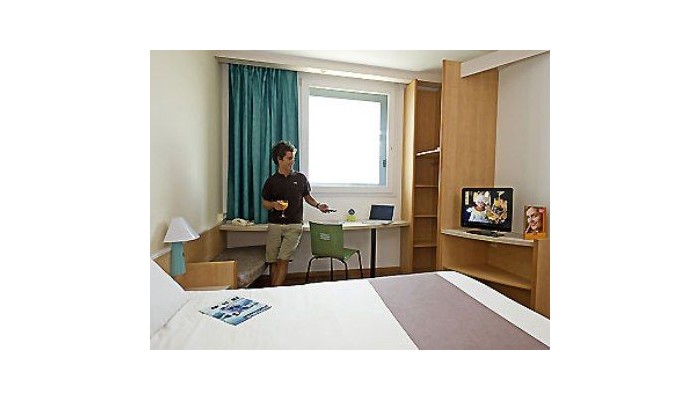 Hotel Ibis Barcelona Meridiana poza 6