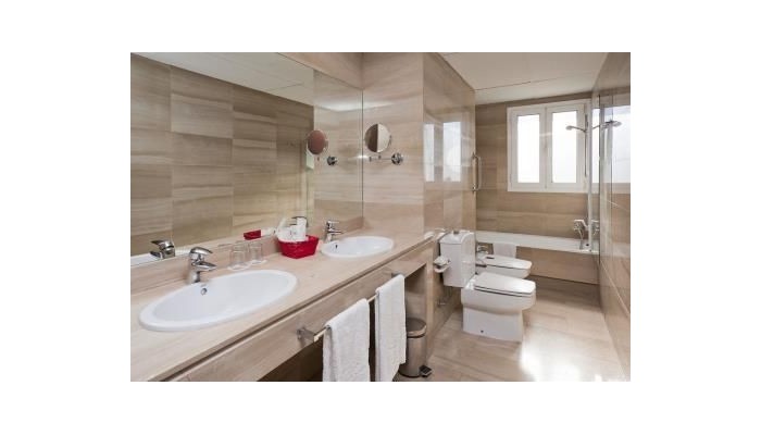 Hotel Ilunion Almirante poza 0