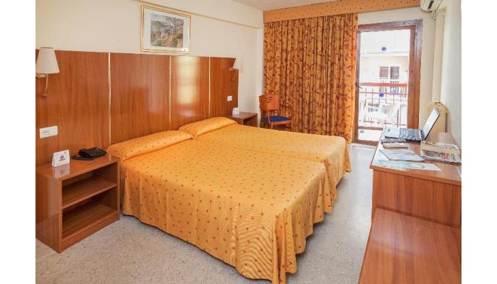 Hotel Port Fleming poza 4