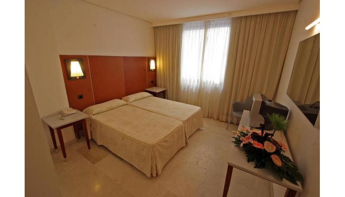 Oasis Plaza Hotel poza 4
