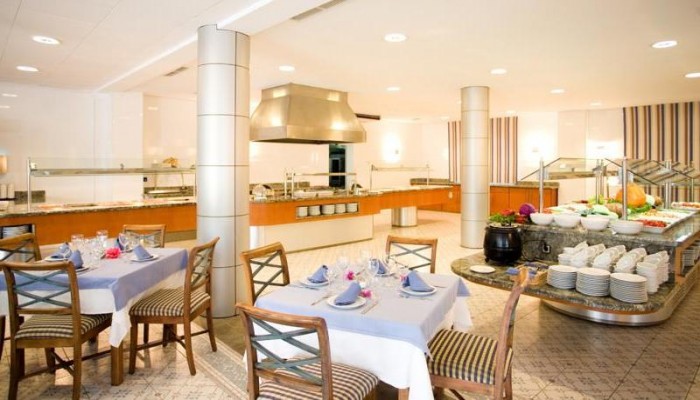 Club Martha Aparthotel poza 6