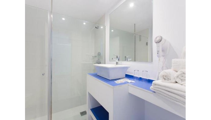 Guya Wave Aparthotel poza 1