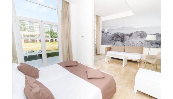 Hotel Eix Alzinar Mar Suites poza 0