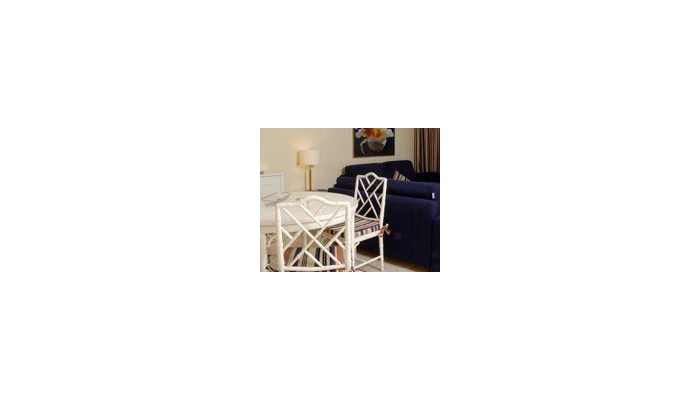 Sunningdale Village poza 16