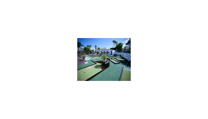 Sunningdale Village poza 1