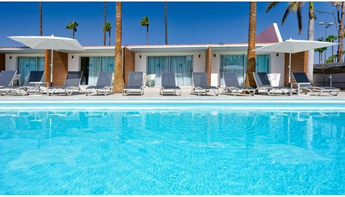 Sanom Beach Resort Hotel -adult Only- poza 0
