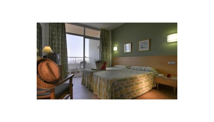 Fiesta Hotel Cala Nova poza 3