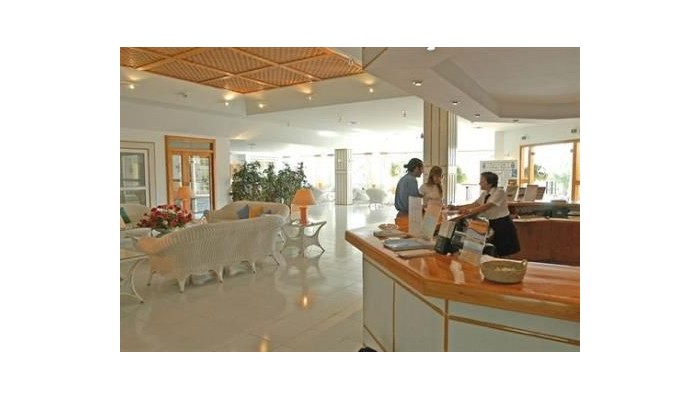 Invisa Hotel Club Cala Blanca poza 6