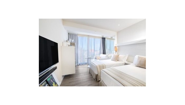 Me Ibiza Hotel S'argamassa poza 2