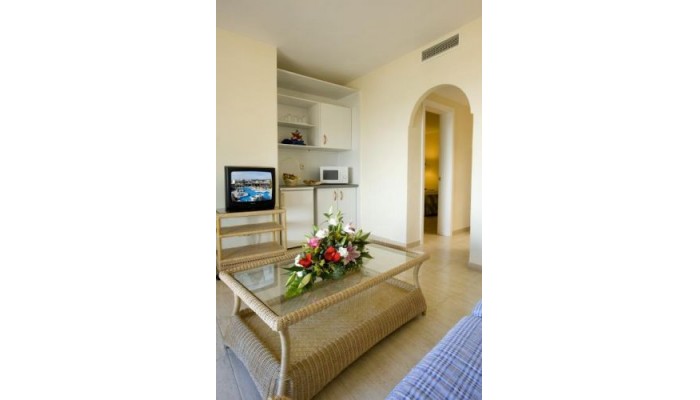 Aparthotel Hl Club Playa Blanca poza 4