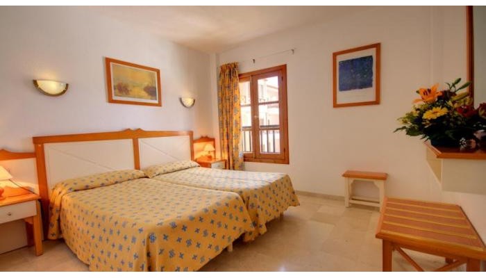 Reveron Apartments poza 1