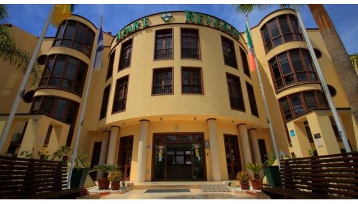 Reveron Apartments poza 0