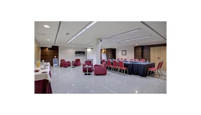 Hotel Crowne Plaza Madrid Airport poza 13