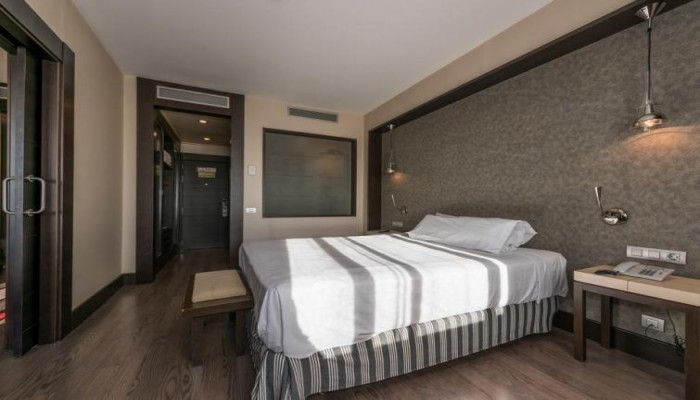 Hotel H2 Mercader poza 25