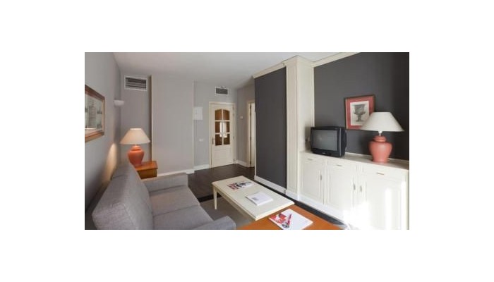 Hotel Ilunion Suites Madrid poza 1