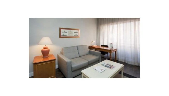Hotel Ilunion Suites Madrid poza 3