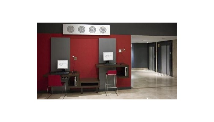 Hotel Ilunion Suites Madrid poza 6
