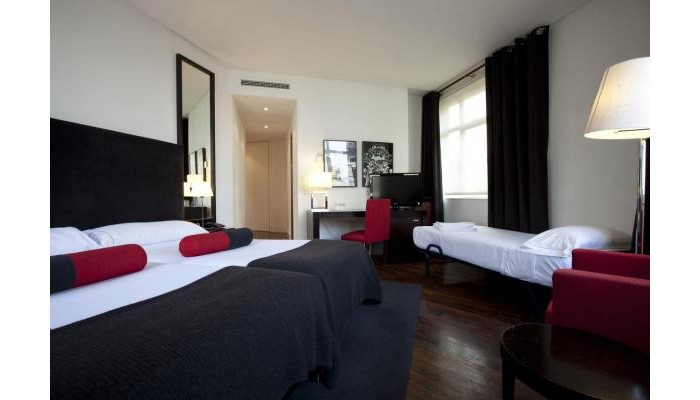 Hotel Quatro Puerta Del Sol poza 2