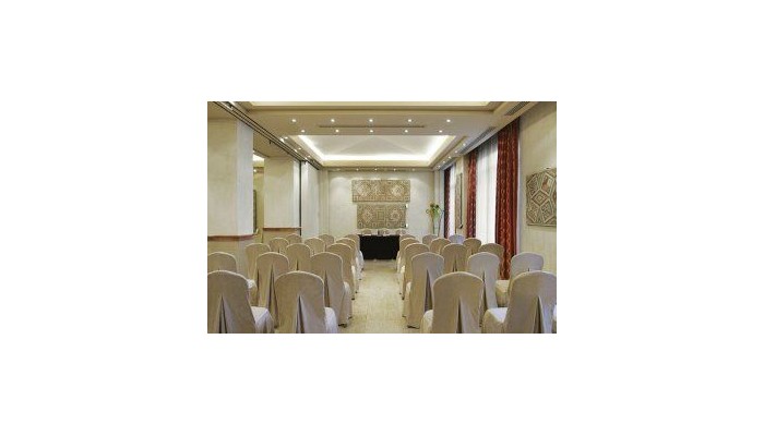 Villa Real Madrid poza 10