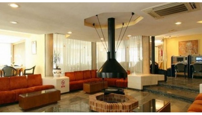 Aparthotel Flora poza 3