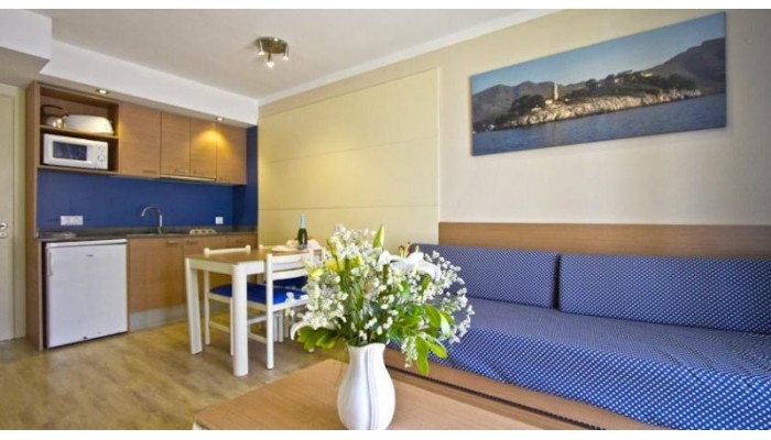 Aparthotel Flora poza 5