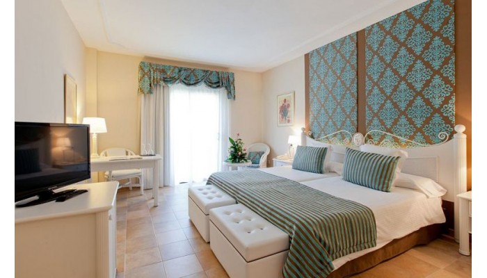Hotel Lago Garden Aparsuites & Spa poza 5