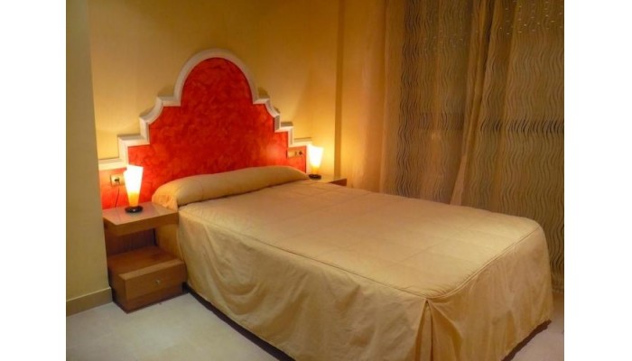 Hotel Apartamentos Suites Oficentro poza 4