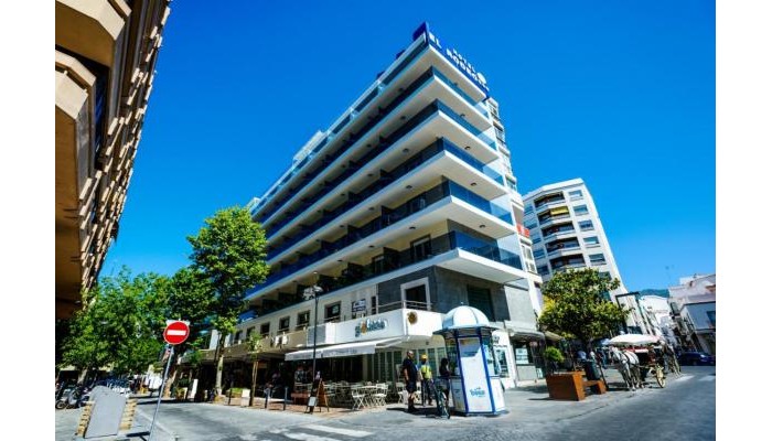 Hotel Monarque El Rodeo poza 0