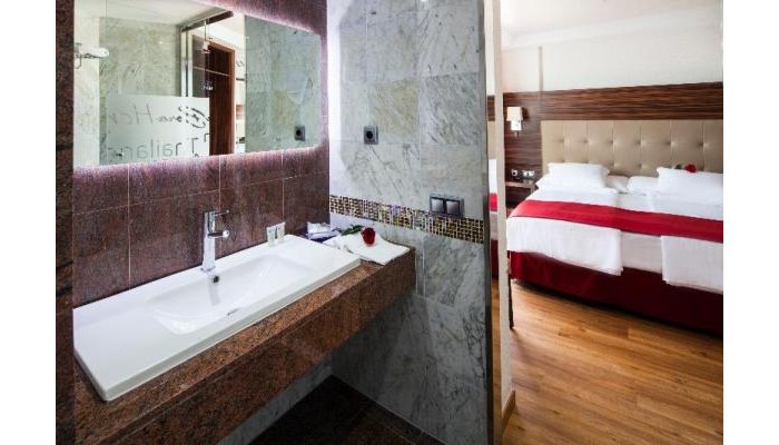 Hotel Europe Playa Marina poza 2