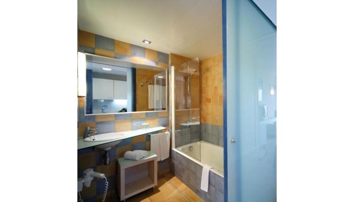 Hotel Occidental Cala Vinas poza 16