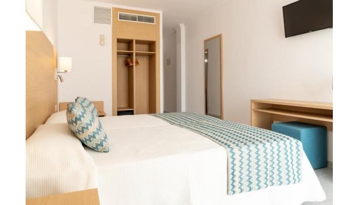 Hotel Riutort poza 16