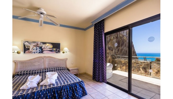 Hotel Apartamentos Bluebay Beach Club poza 3