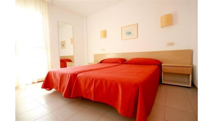 El Lago Apartments poza 9