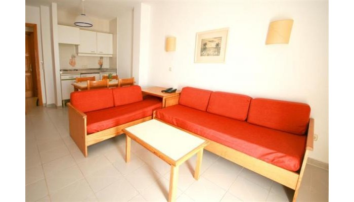 El Lago Apartments poza 11