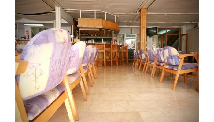 El Lago Apartments poza 8