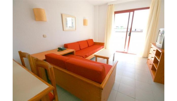 El Lago Apartments poza 12