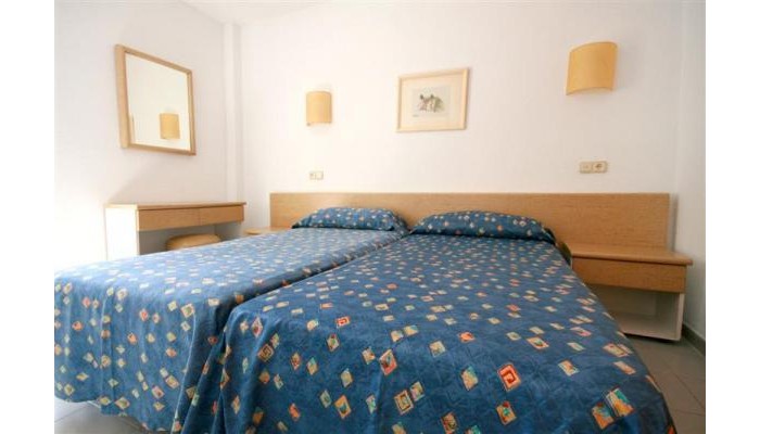 El Lago Apartments poza 15