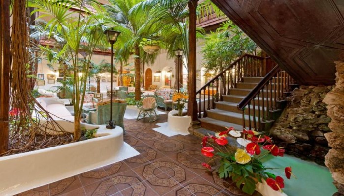 Hotel Monopol poza 1