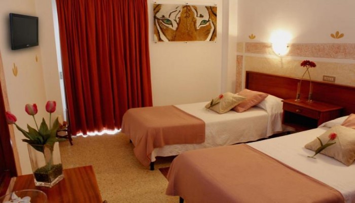 Sun Holidays Hotel poza 4