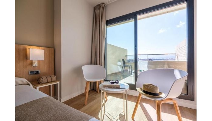 Hotel California Garden poza 5